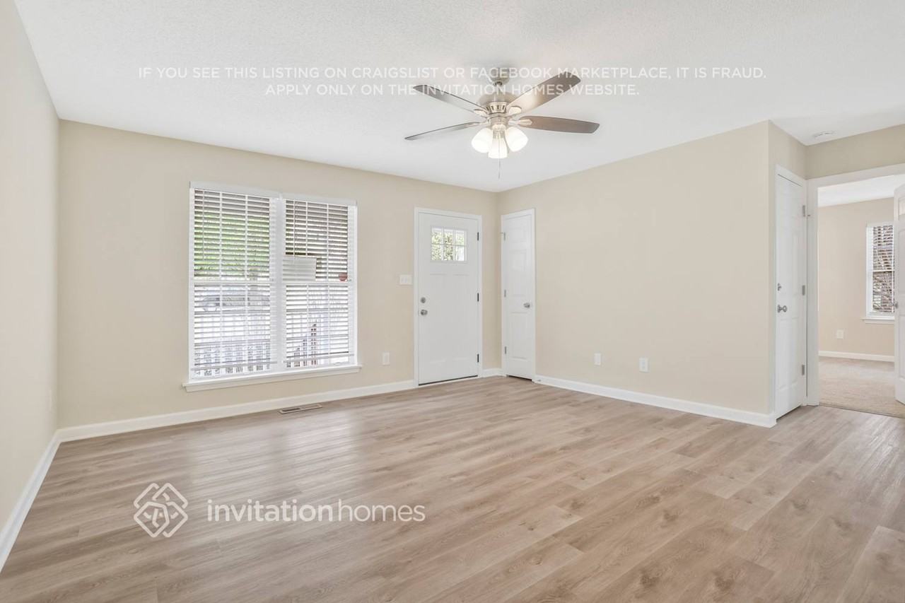 282 Seals Dr - Photo 3 of 25