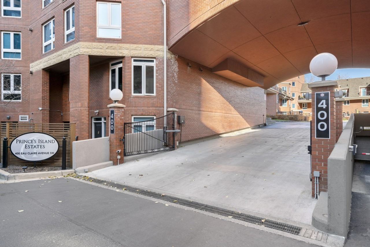 1505, 400 Eau Claire Avenue SW - 1 #1 - Photo 2 of 50