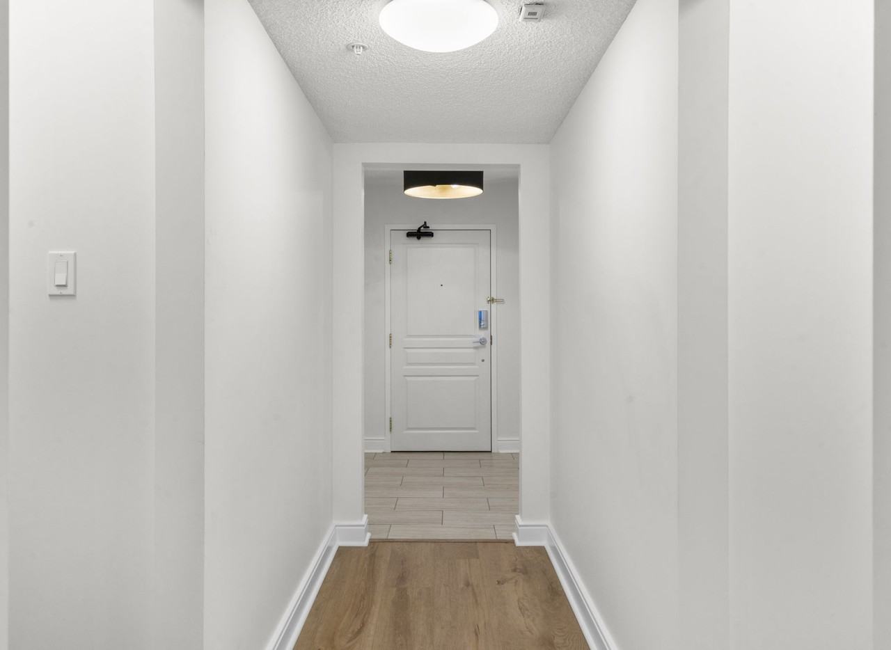 1505, 400 Eau Claire Avenue SW - 1 #1 - Photo 7 of 50