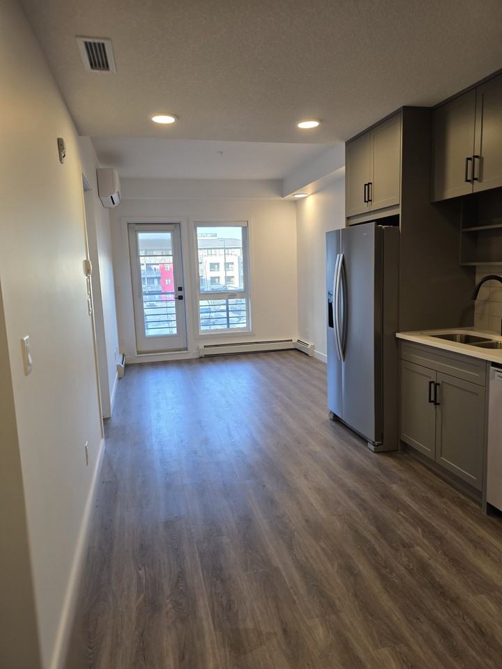 3211, 350 Livingston Common NE - 1 #1 - Photo 2 of 11