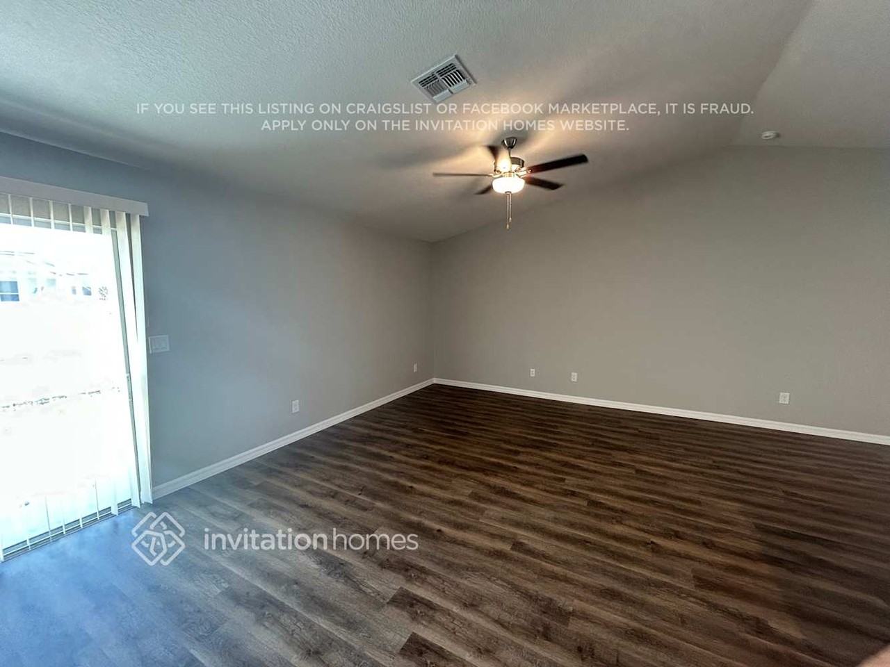 711 Northeast 1st Place - Photo 7 of 17