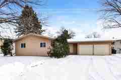 7818 Hampshire Cir N - Photo 1 of 1