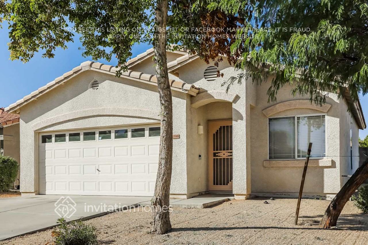 13988 N 132nd Ct - Photo 3 of 17