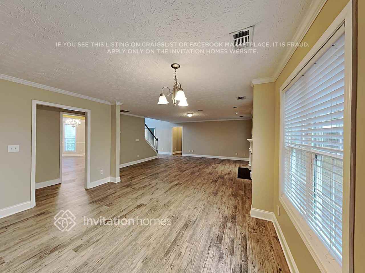 341 Paper Woods Dr - Photo 4 of 25