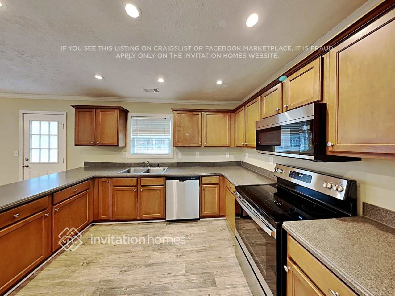 341 Paper Woods Dr - Photo 7 of 25