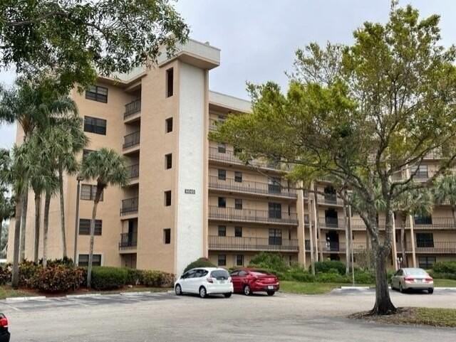 4640 Lucerne Lakes Blvd W #605