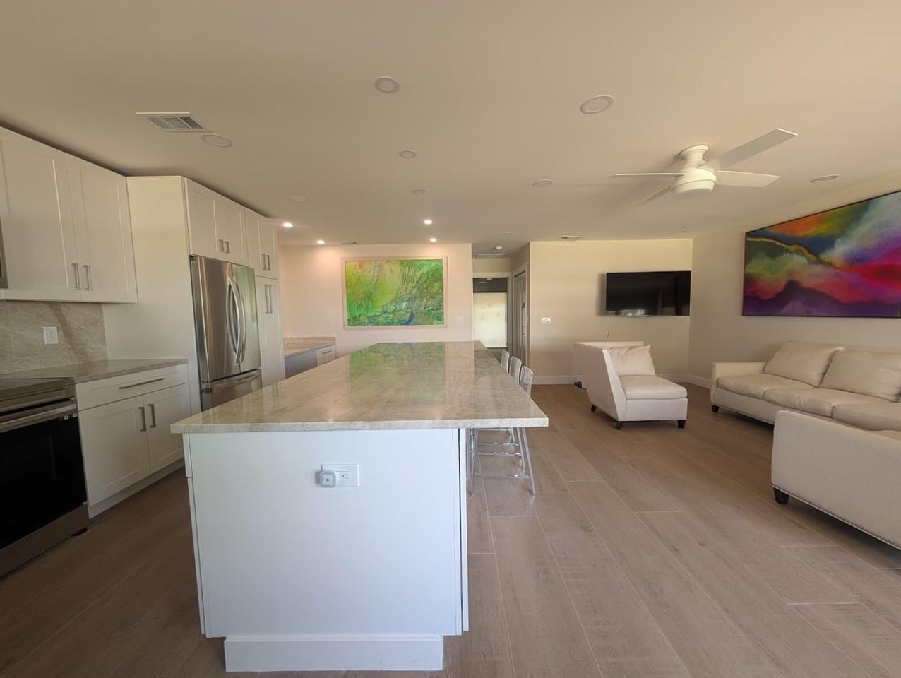 7264 E Oakridge Cir - Photo 2 of 14