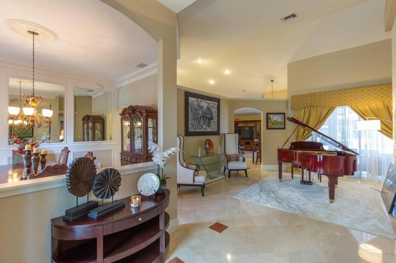 14816 Stirrup Ln - Photo 4 of 30