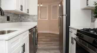 W Grace St & N Greenview Ave - Photo 1 of 1