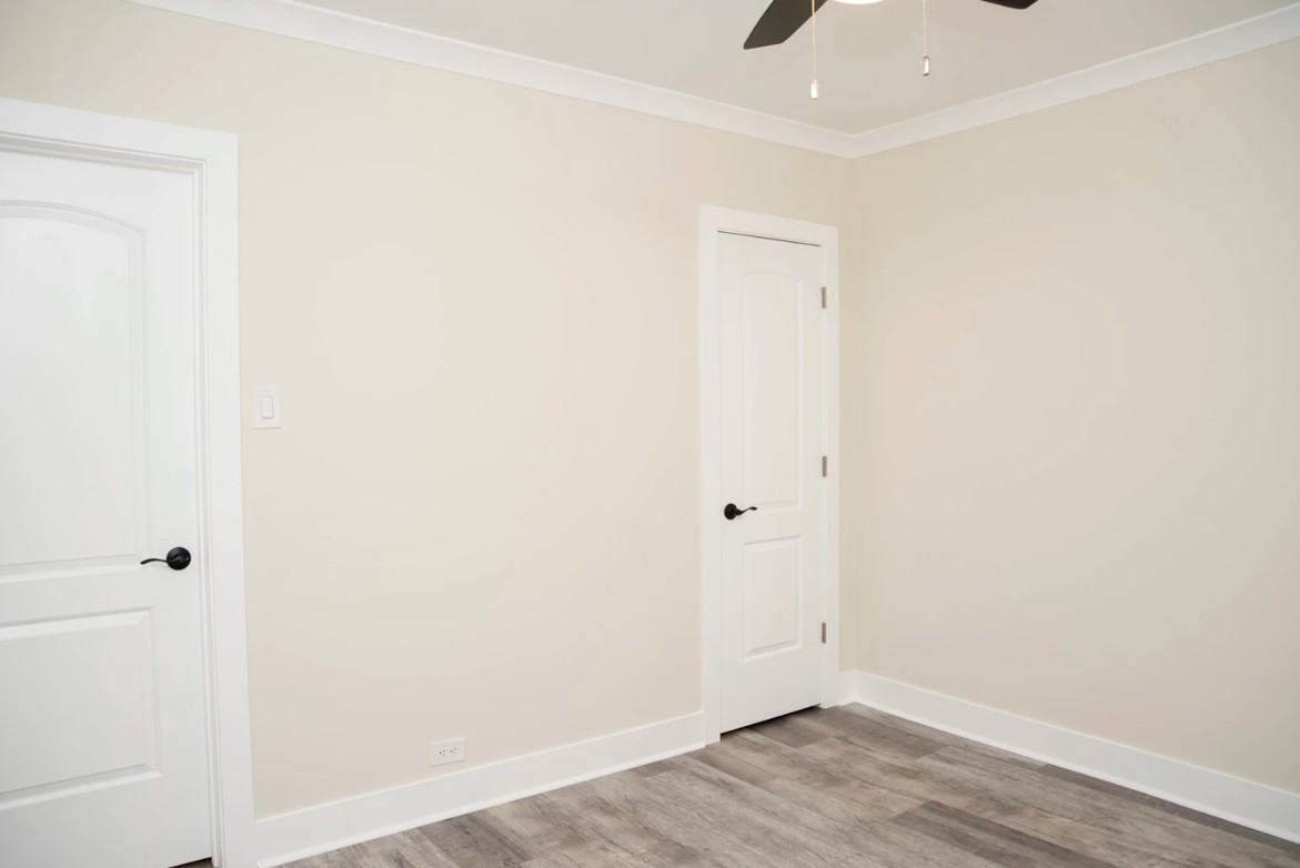 W Grace St & N Greenview Ave - Photo 6 of 11