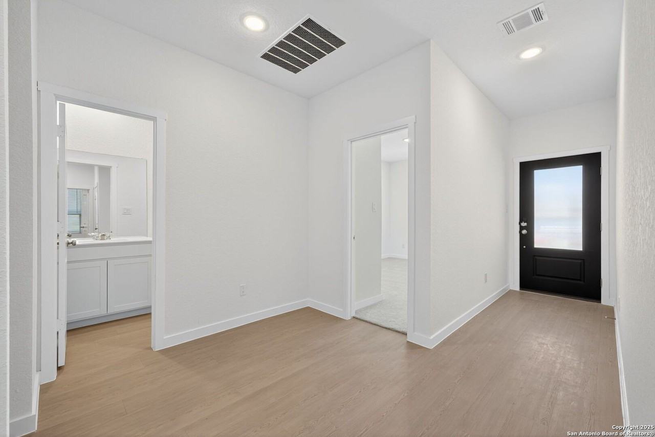 3513 San Antonio - Photo 4 of 32