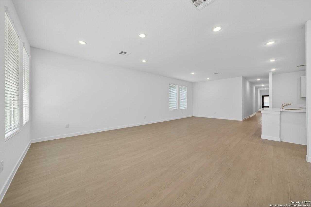 3513 San Antonio - Photo 5 of 32