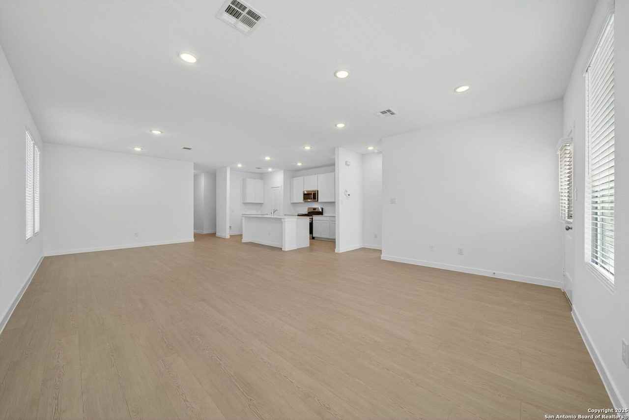 3513 San Antonio - Photo 6 of 32