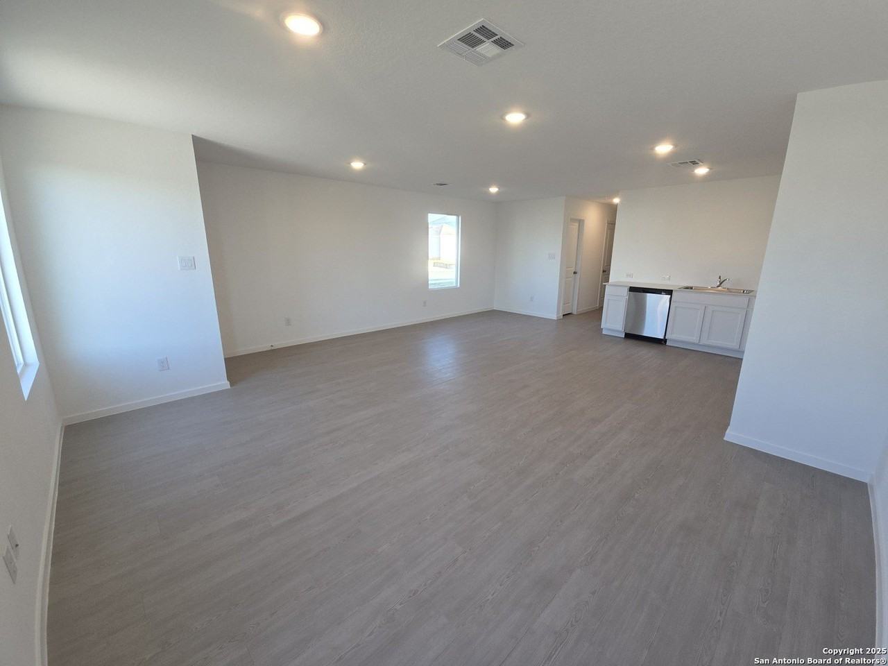 6702 Chart - Photo 4 of 13