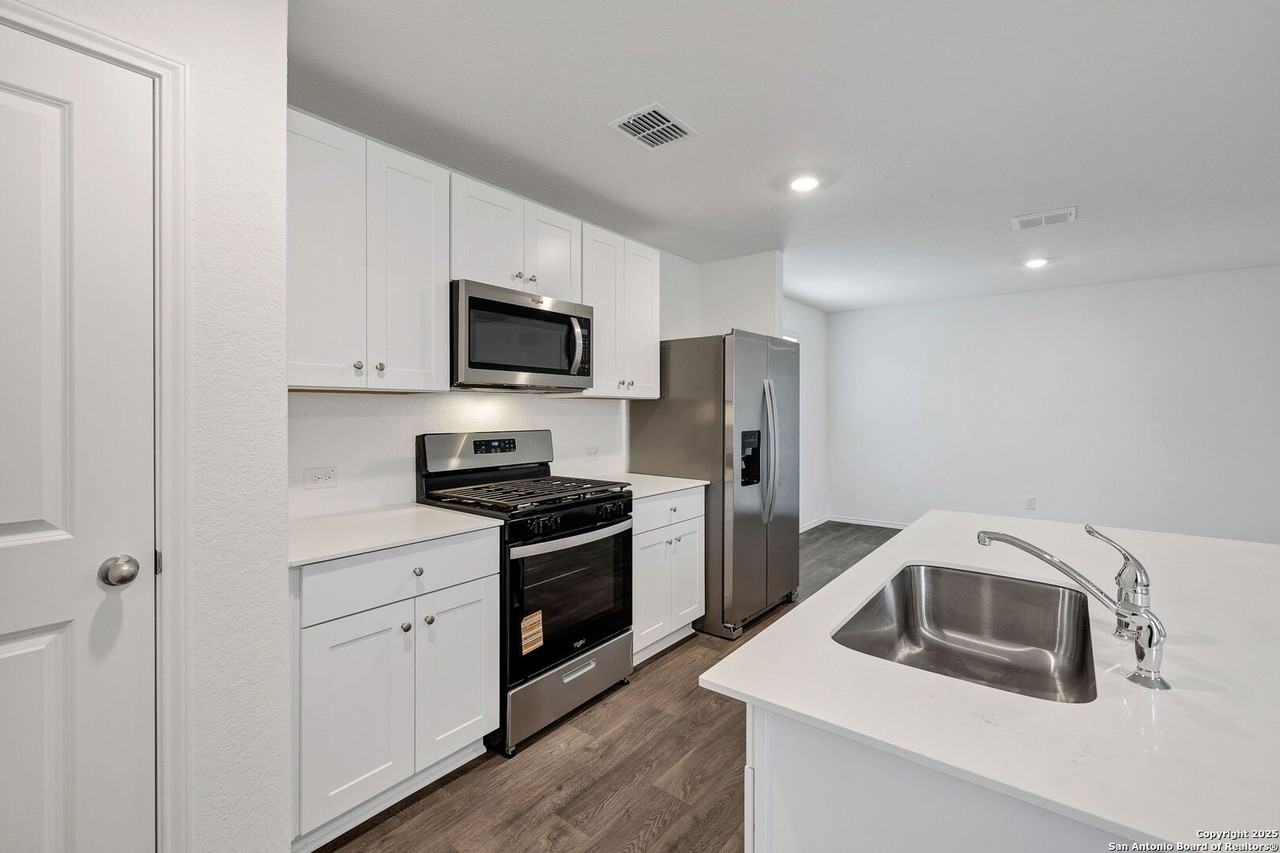 5024 Pitch Mark - Photo 7 of 25