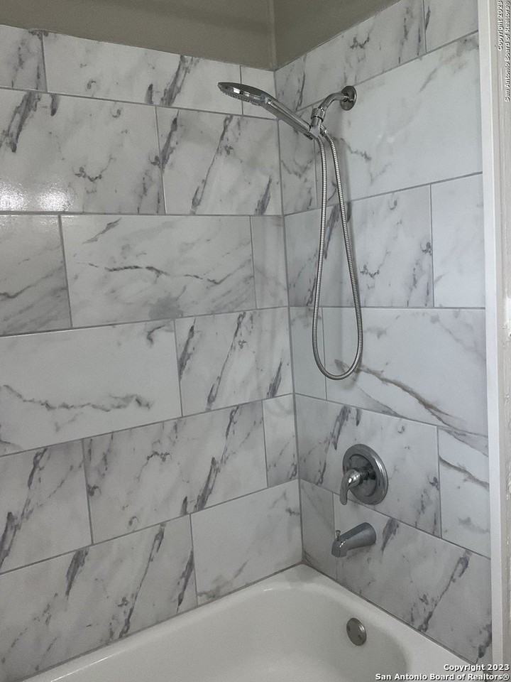 7507 Buckboard Ln - Photo 5 of 21