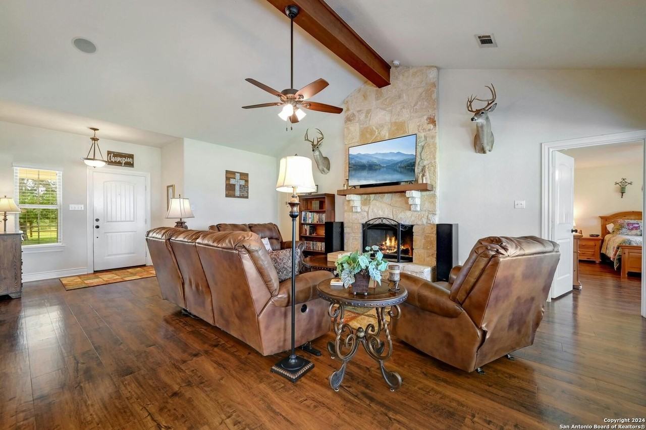 126 Candlin Lane - Photo 3 of 15