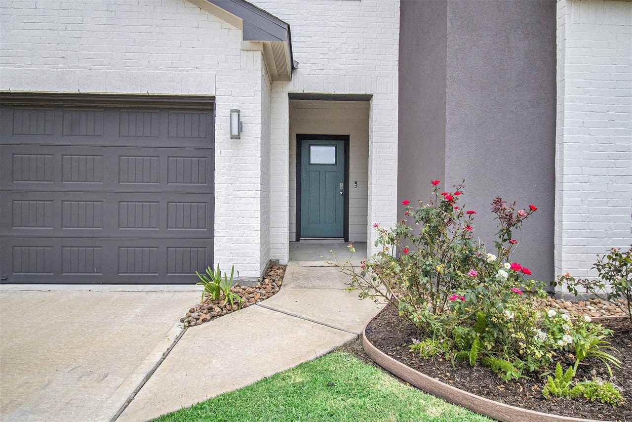 1823 William Scott St - Photo 5 of 27