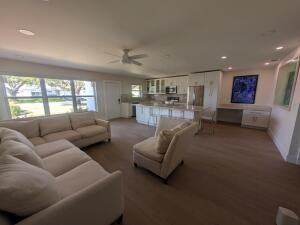 7264 E Oakridge Cir - Photo 5 of 14