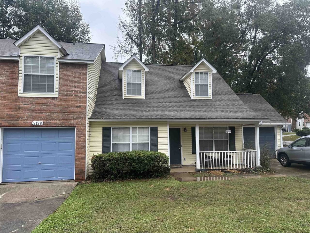 3140 Camelliawood Cir W