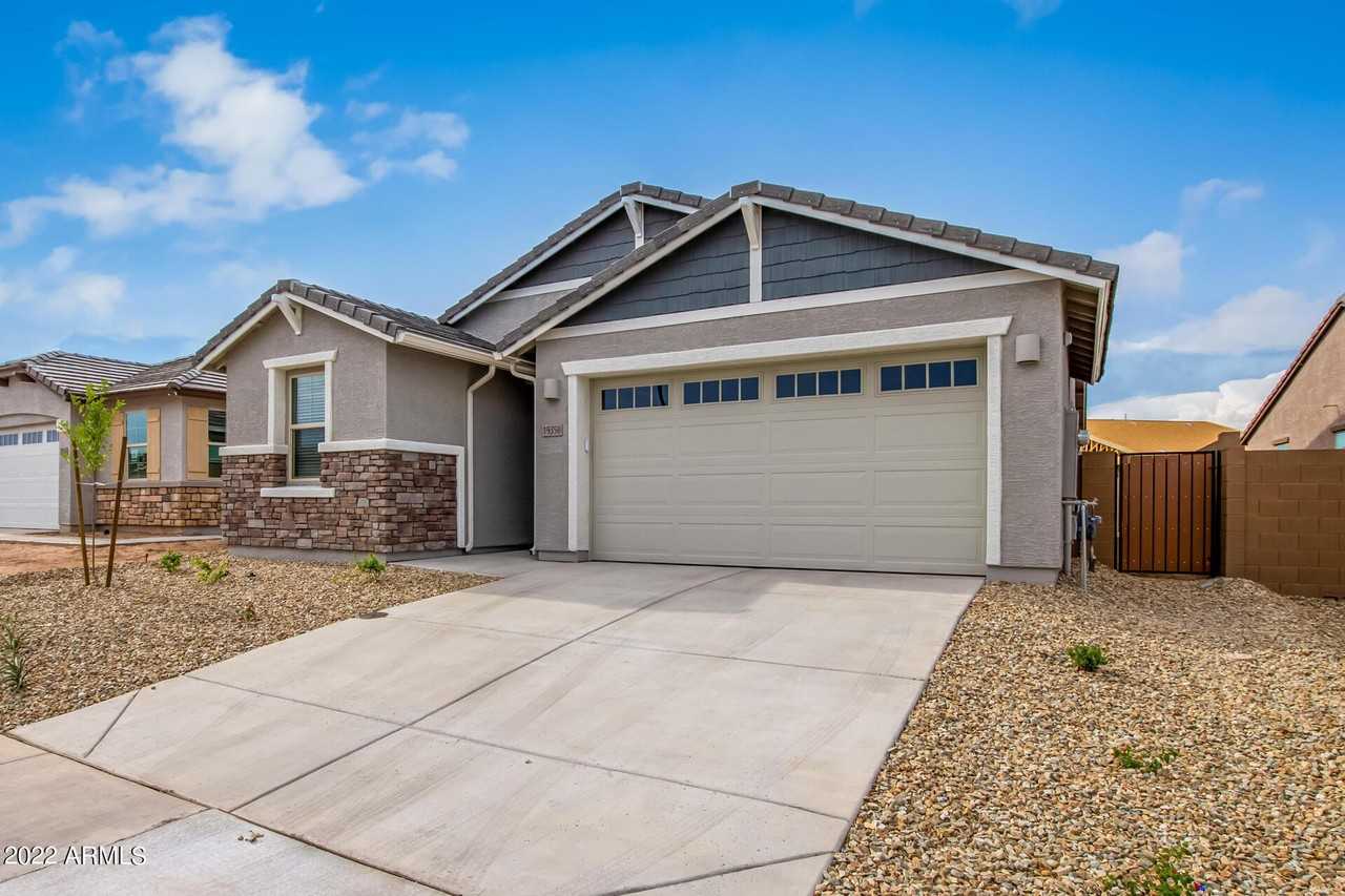 19350 West Highland Avenue - Photo 3 of 35