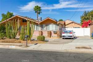featured image of 10563 Vinedale Street