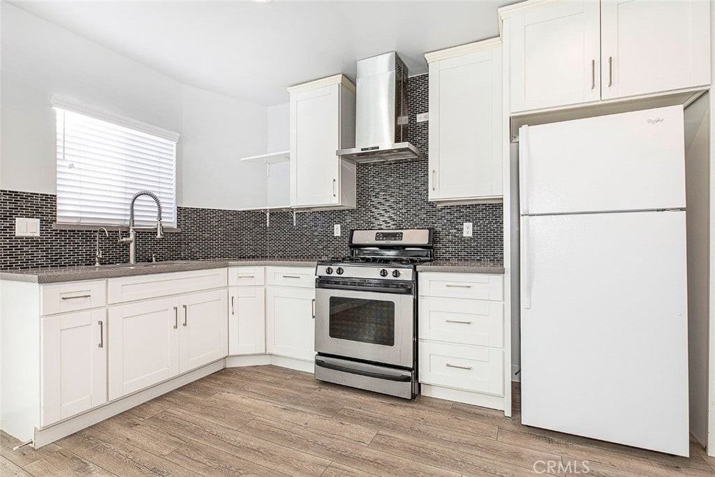 10563 Vinedale Street - Photo 6 of 17