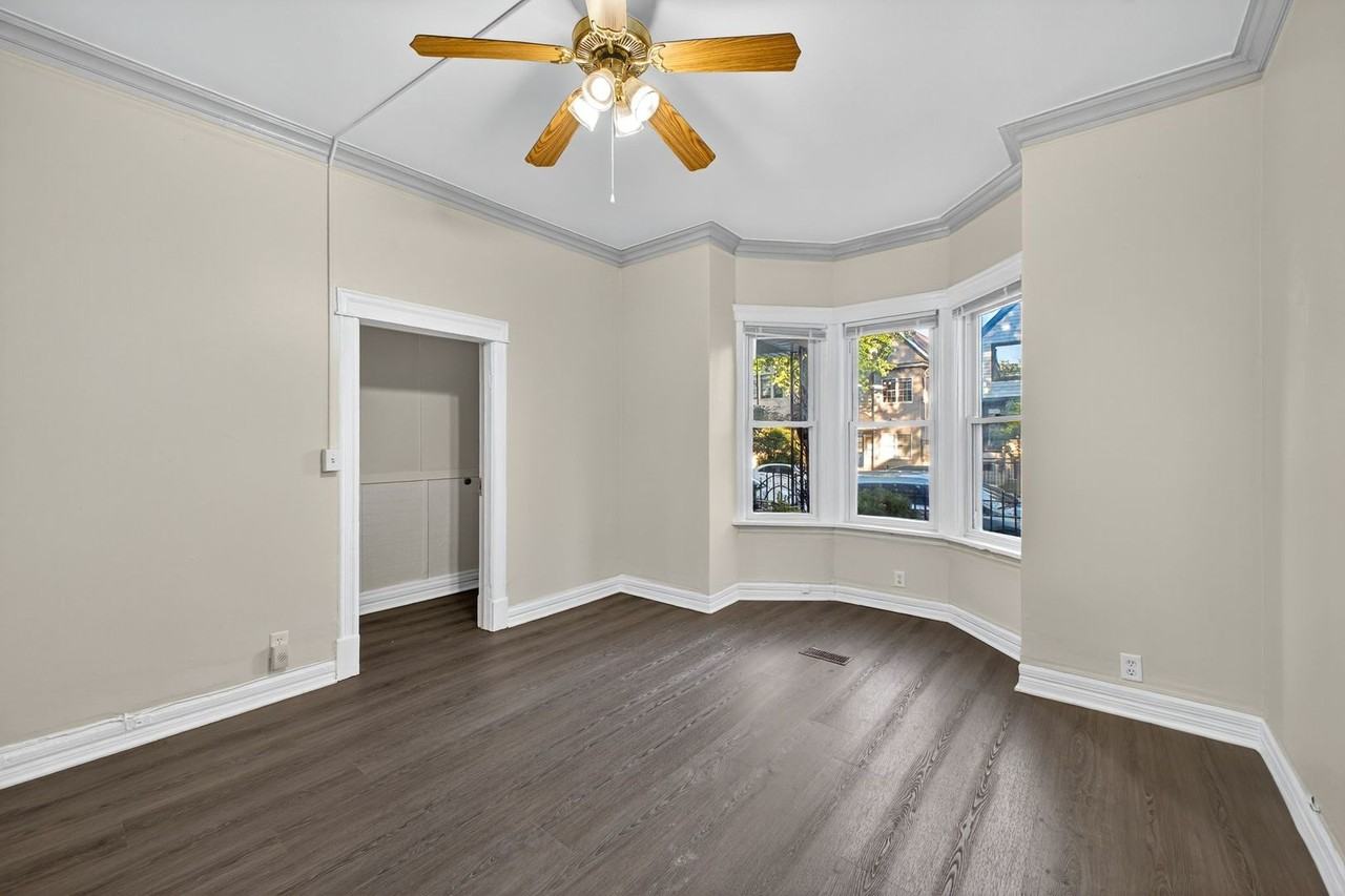 1922 North Whipple Street ##1 - Photo 2 of 16