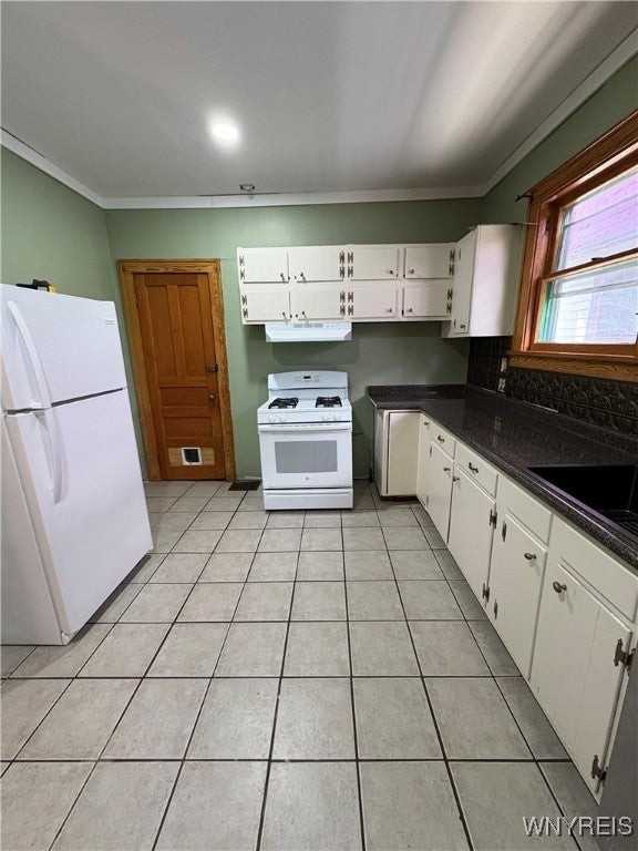 497 Breckenridge Street - Photo 7 of 10