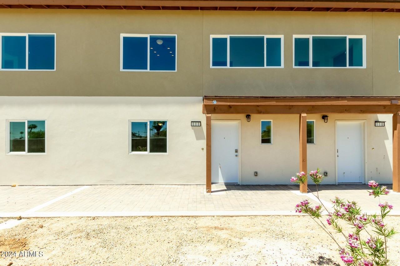 4911 West Myrtle Avenue - Photo 2 of 26