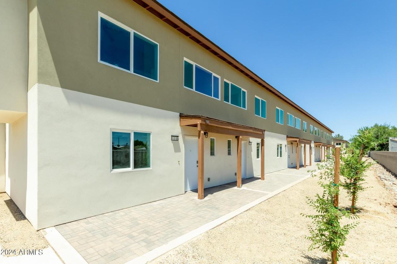 4911 West Myrtle Avenue - Photo 3 of 26