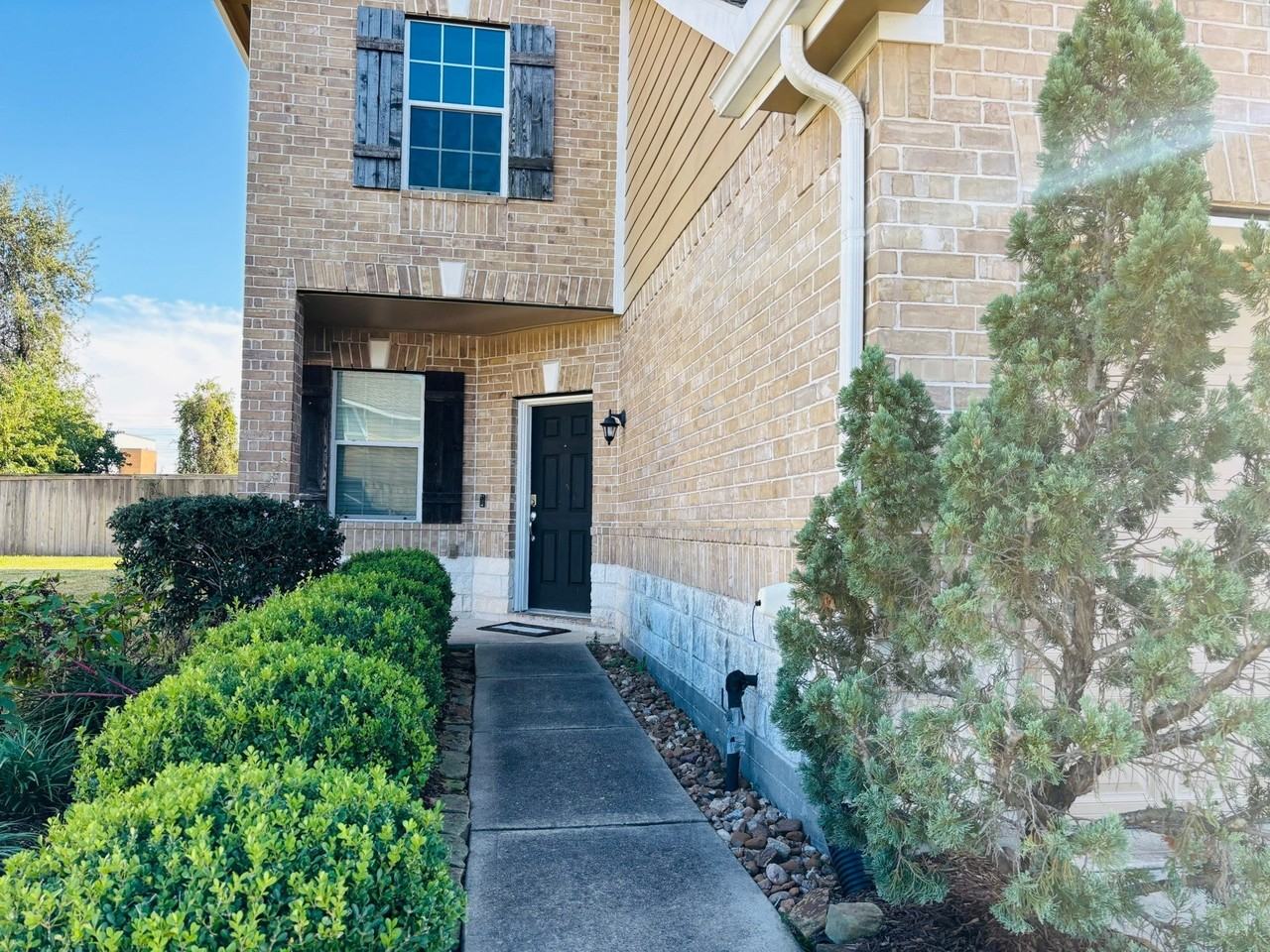 8525 Sunset Loch Dr - Photo 2 of 28