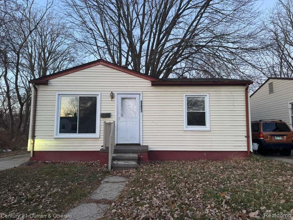 25954 Stanford Avenue - Photo 2 of 13