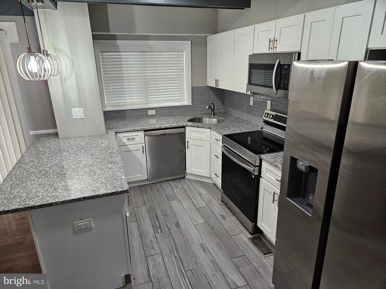 1285 Cedarcroft Rd - Photo 6 of 20