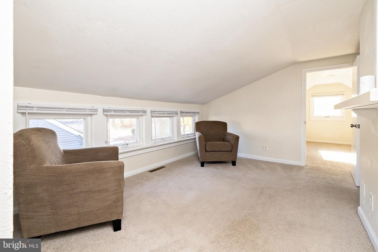 1305 Sylvan Drive - Photo 7 of 25