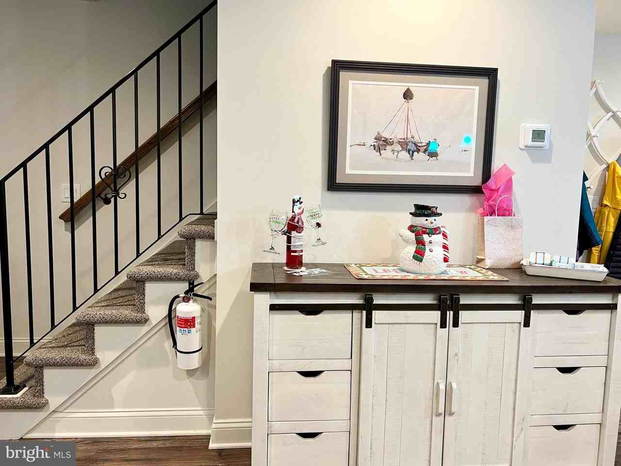 46 West Pittsfield Street - Photo 4 of 25