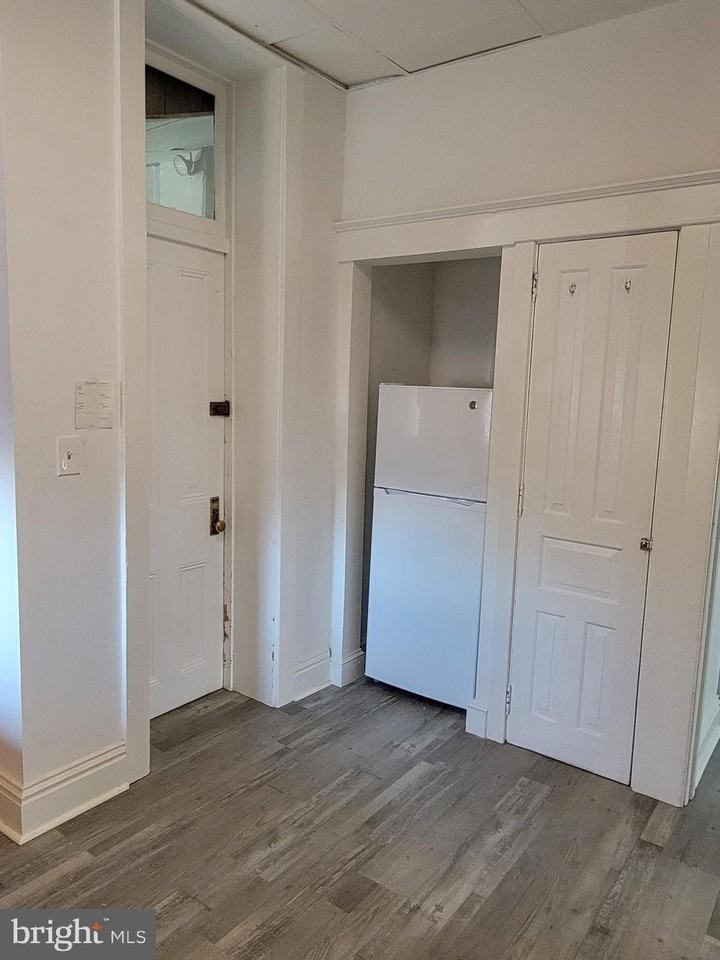 1801 S Main St Apt 6 #6 - Photo 4 of 20