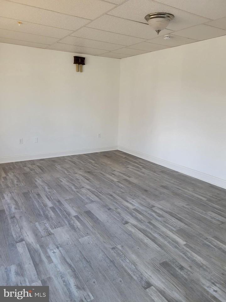 1801 S Main St Apt 6 #6 - Photo 6 of 20