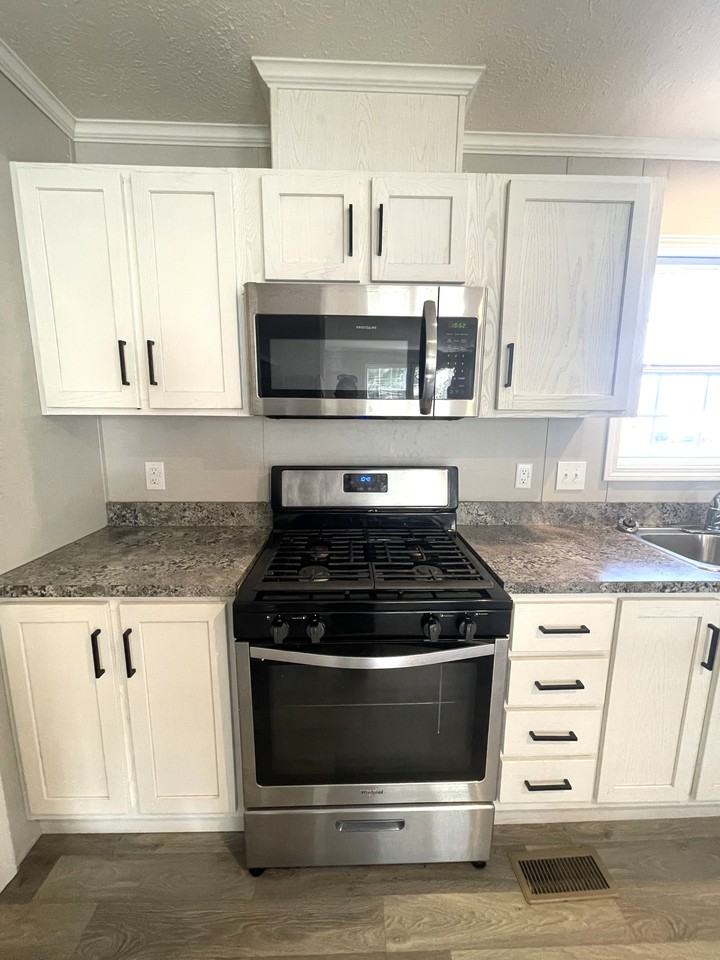 49 Bellwood Drive #49 - Photo 3 of 29