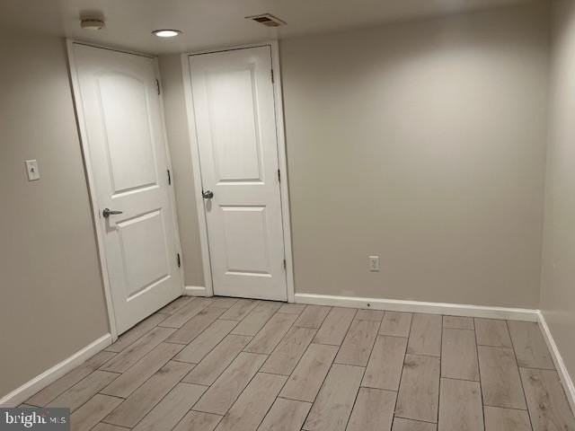 5221 5221 N 8TH Street unit: Ground Unit - Photo 7 of 12