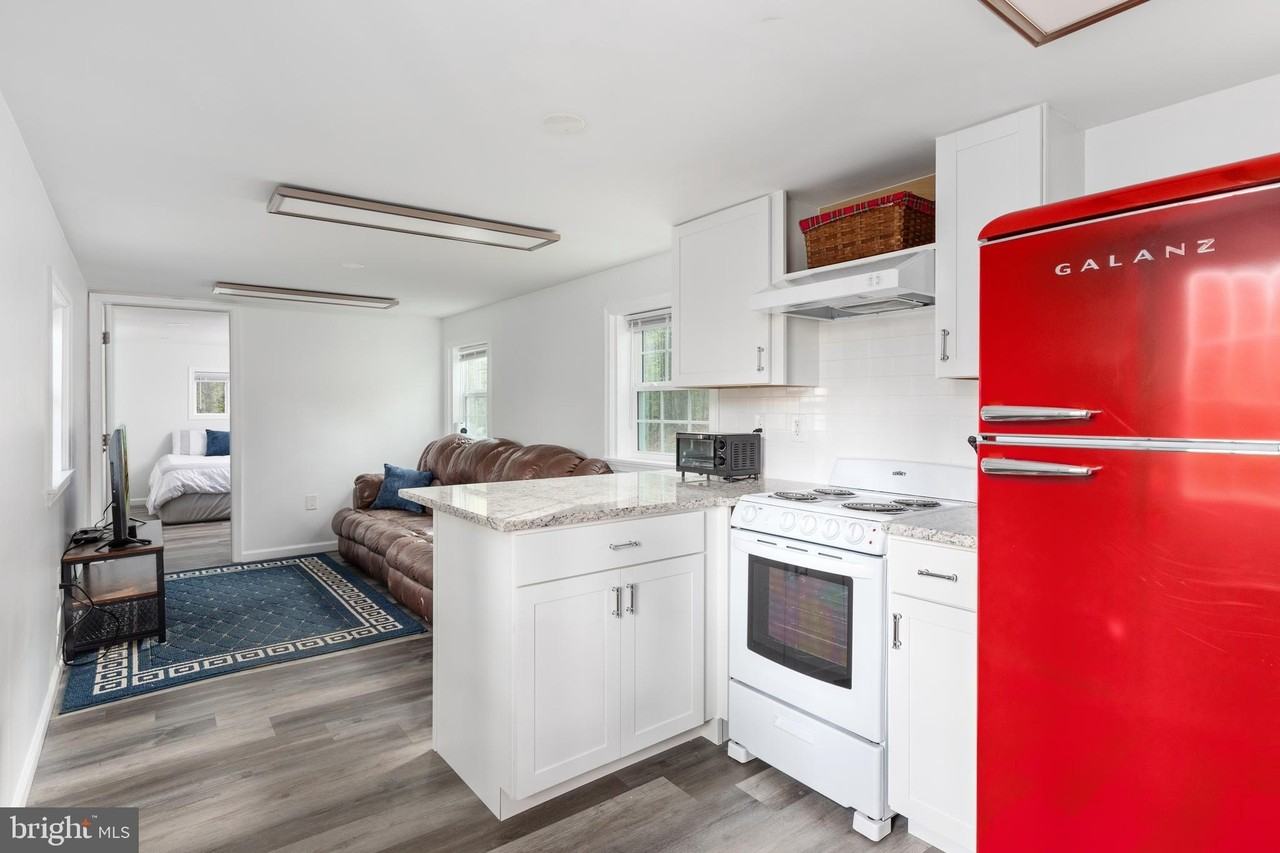 4518 Highpoint Lane - Photo 2 of 4