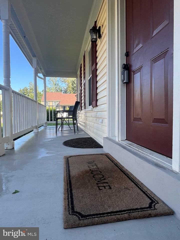 7684 Green Garland Drive - Photo 4 of 50