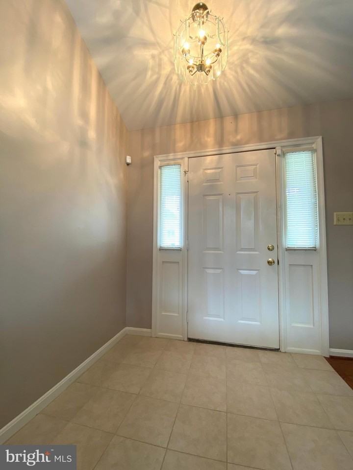 7684 Green Garland Drive - Photo 5 of 50