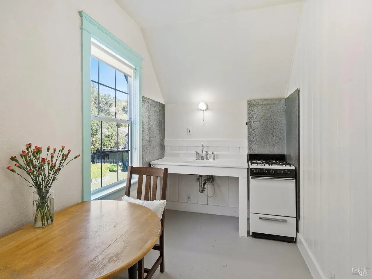 110 Shahan Dr #B - Photo 2 of 8