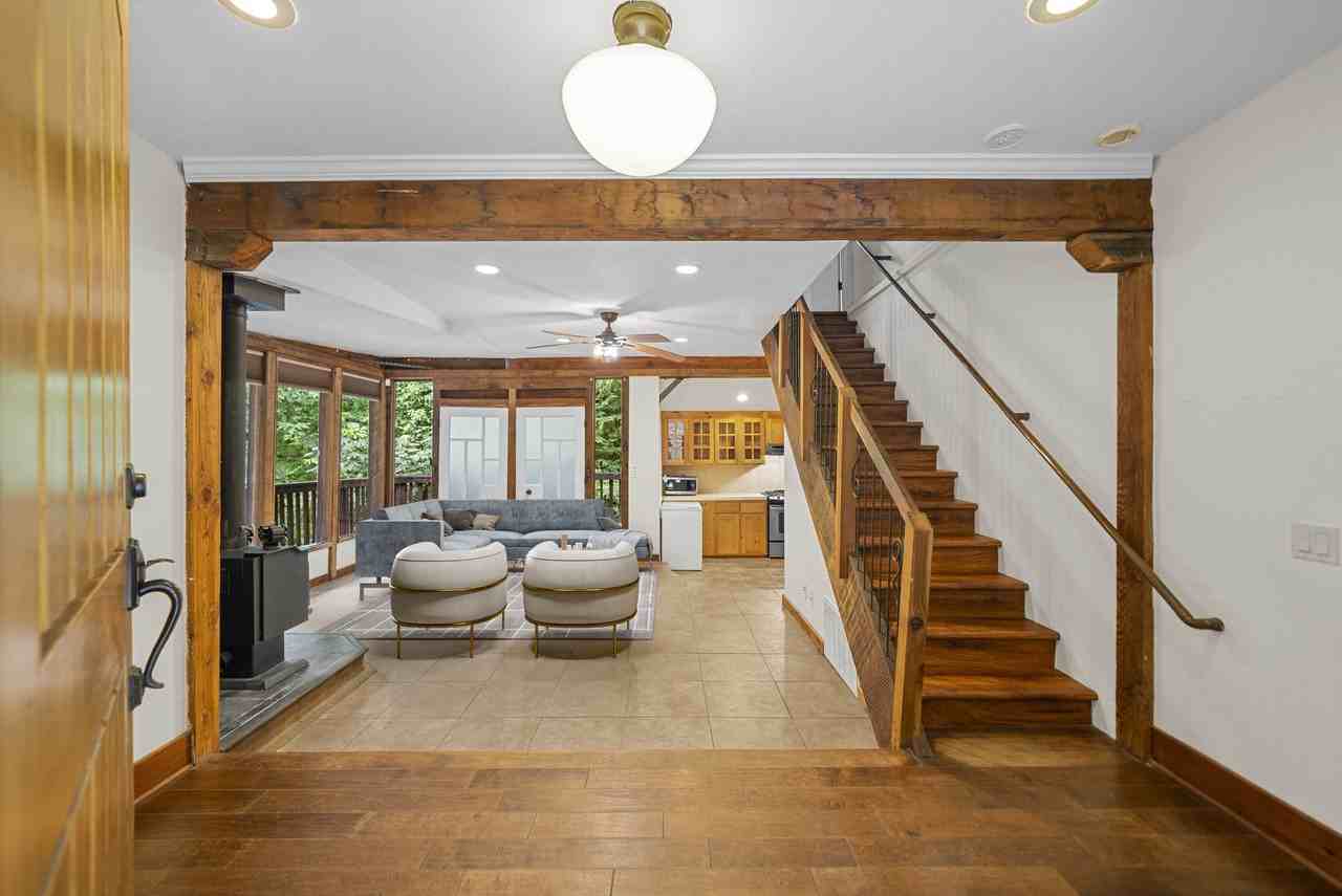 975 Logan Creek Rd - Photo 4 of 44