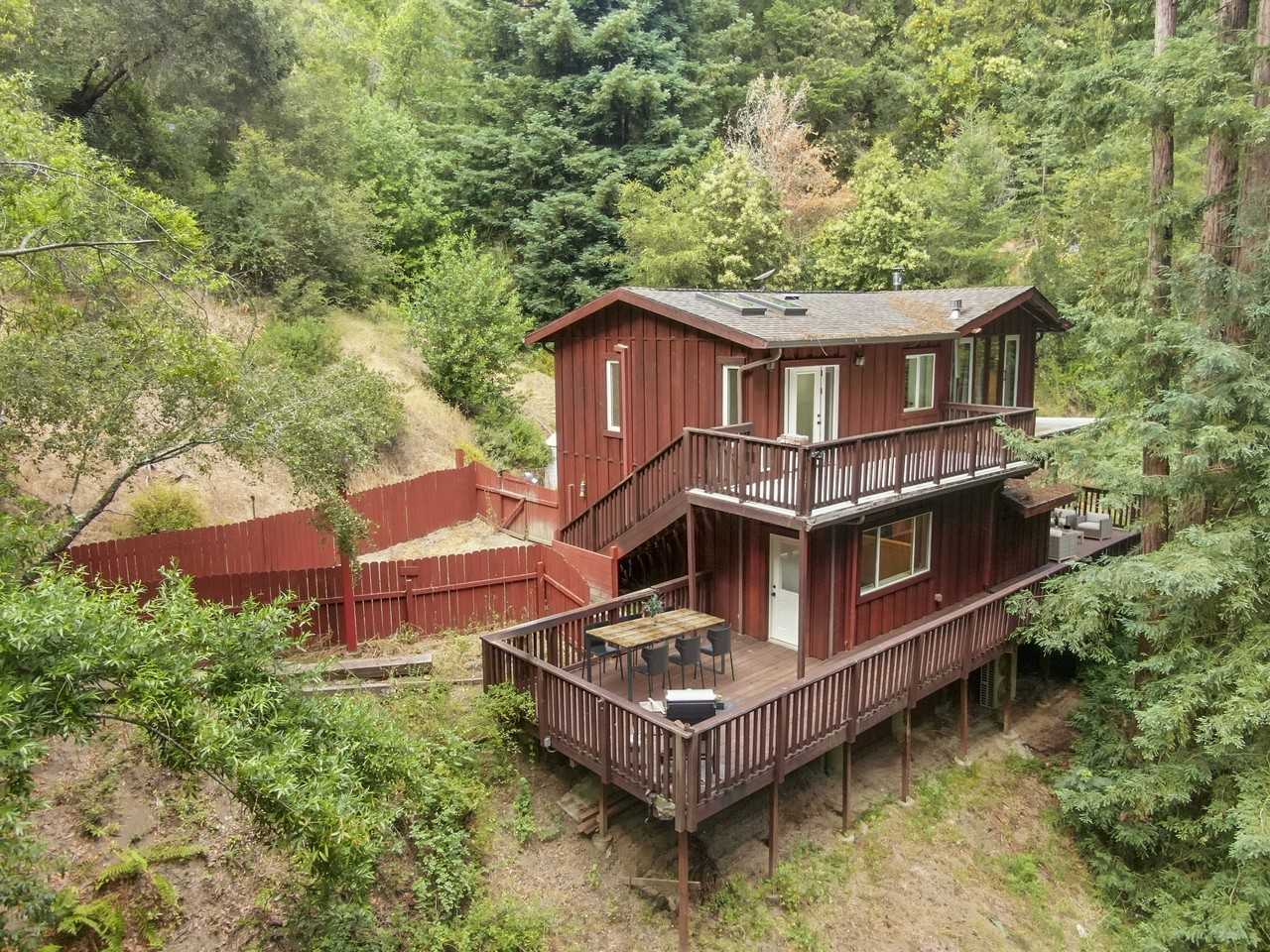 975 Logan Creek Rd - Photo 7 of 44