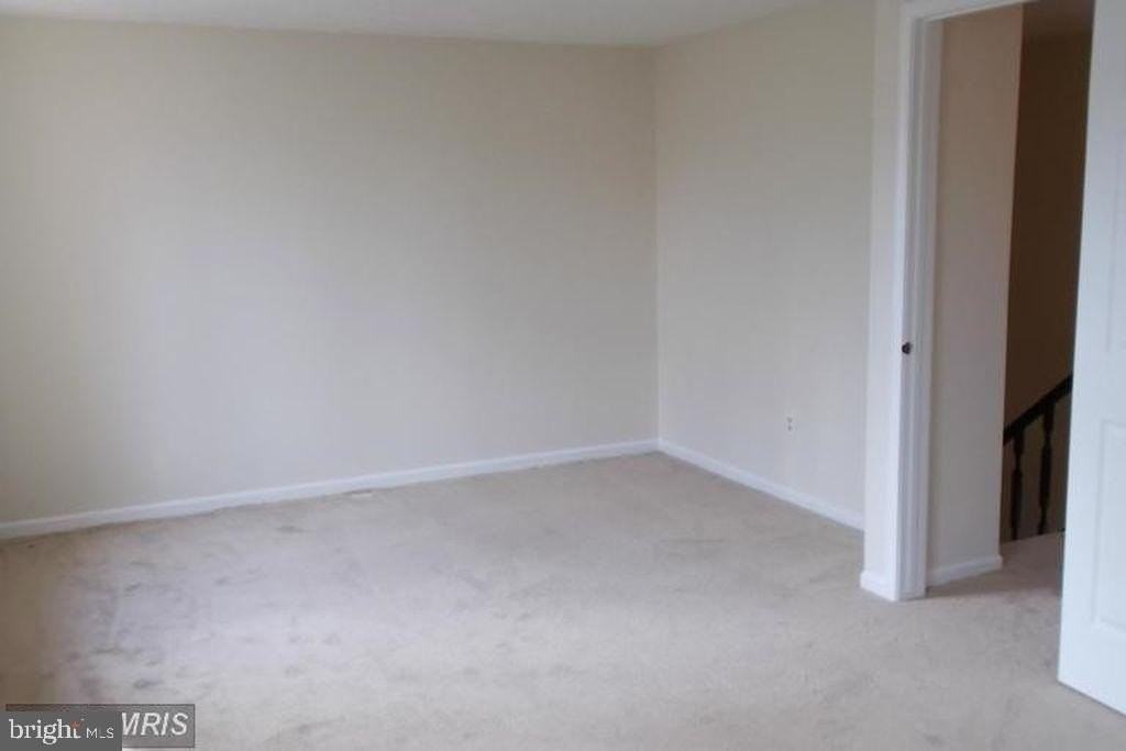 16198 Henderson Lane - Photo 3 of 20