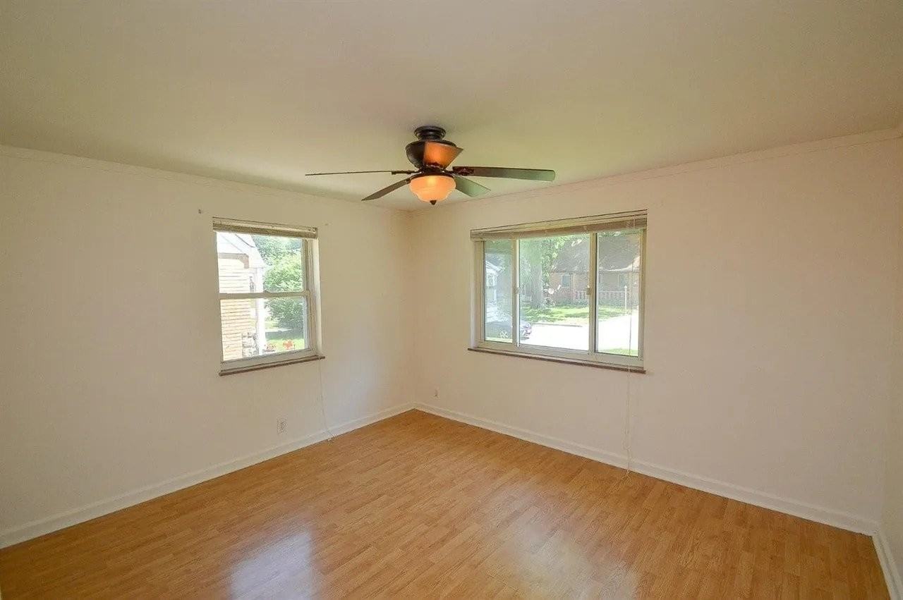 6921 Pin Oak Drive - Photo 2 of 13