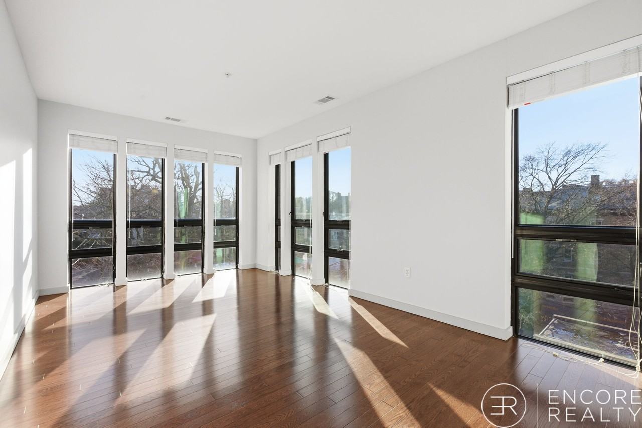 45 Marion St #404 - Photo 3 of 37