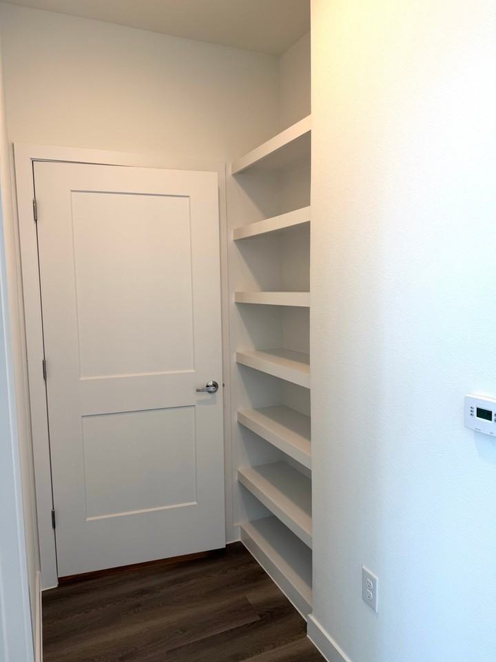 Manor #01-113 - Photo 7 of 12